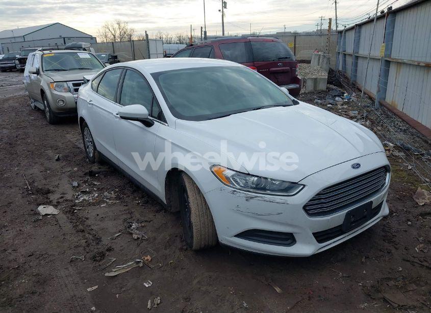 2014 Ford Fusion S (VIN 1FA6P0G79E5404312) main photo