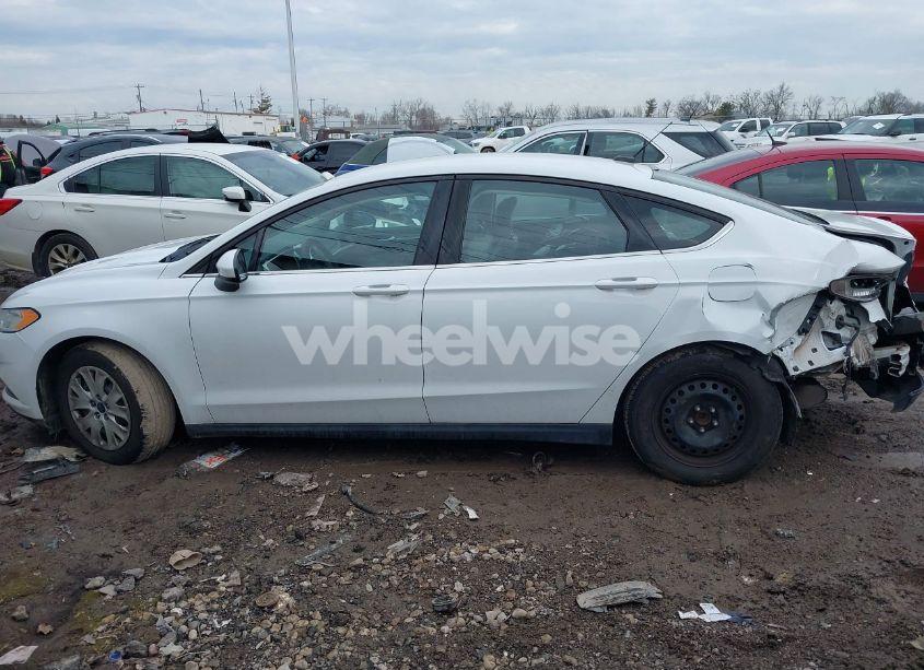 Photo 14 of 2014 Ford Fusion S (VIN 1FA6P0G79E5404312)