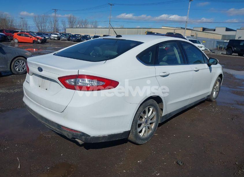 Photo 4 of 2015 Ford Fusion S (VIN 1FA6P0G79F5116338)