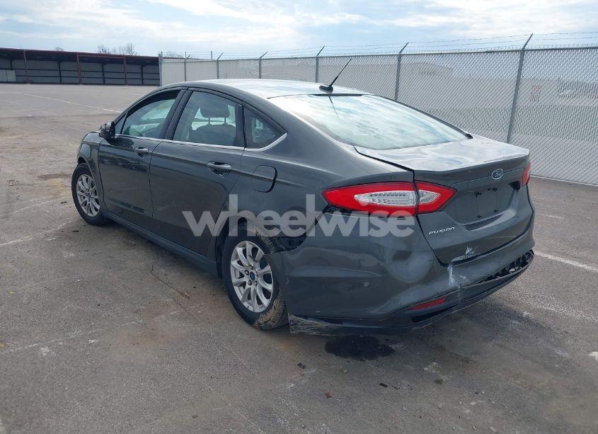 Photo 3 of 2016 Ford Fusion S (VIN 1FA6P0G79G5101159)