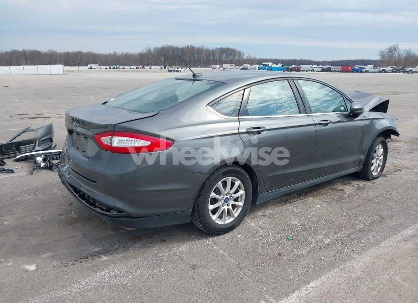 Photo 4 of 2016 Ford Fusion S (VIN 1FA6P0G79G5101159)