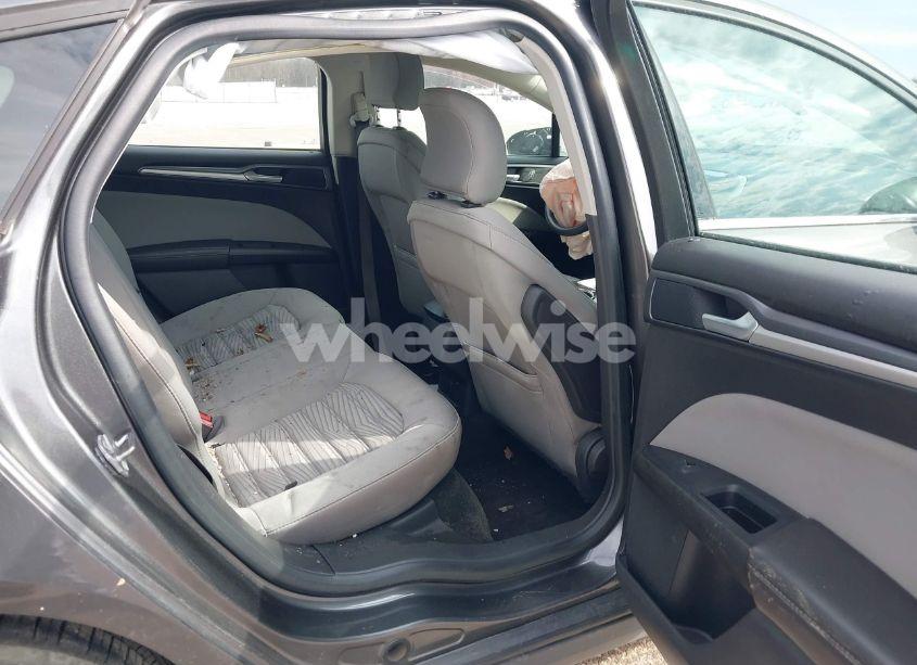 Photo 8 of 2016 Ford Fusion S (VIN 1FA6P0G79G5101159)