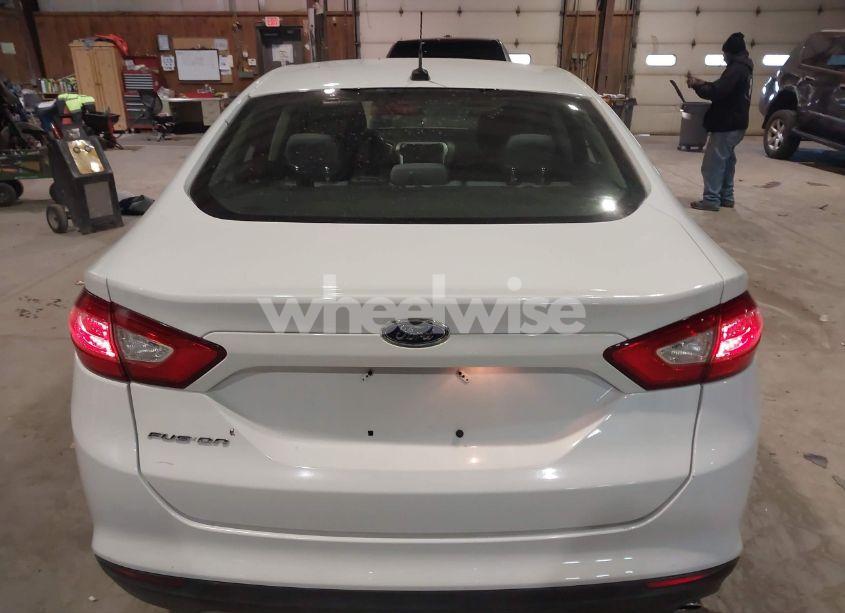 Photo 16 of 2014 Ford Fusion S (VIN 1FA6P0G7XE5373829)