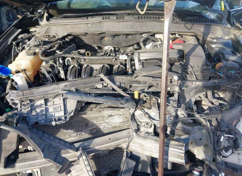 Photo 10 of 2014 Ford Fusion S (VIN 1FA6P0G7XE5402830)