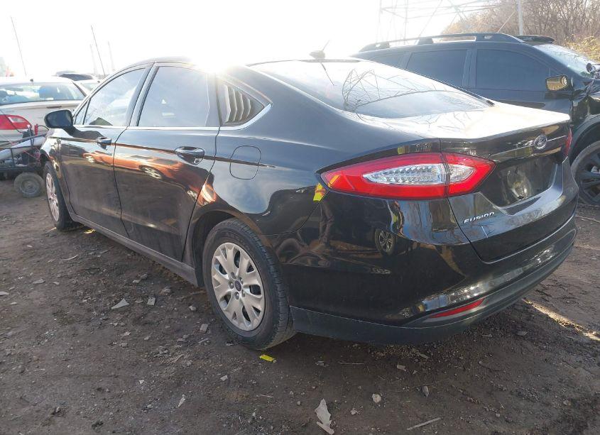 Photo 3 of 2014 Ford Fusion S (VIN 1FA6P0G7XE5402830)
