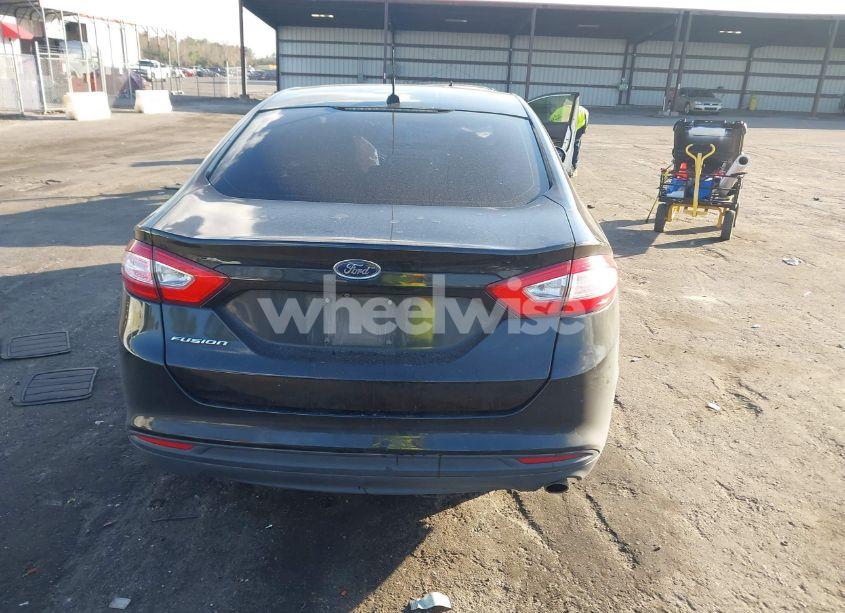 Photo 16 of 2015 Ford Fusion S (VIN 1FA6P0G7XF5105509)