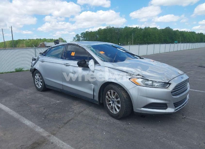 2016 Ford Fusion S (VIN 1FA6P0G7XG5129861) main photo