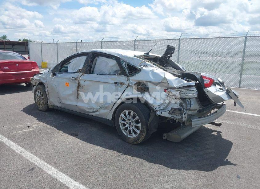 Photo 3 of 2016 Ford Fusion S (VIN 1FA6P0G7XG5129861)