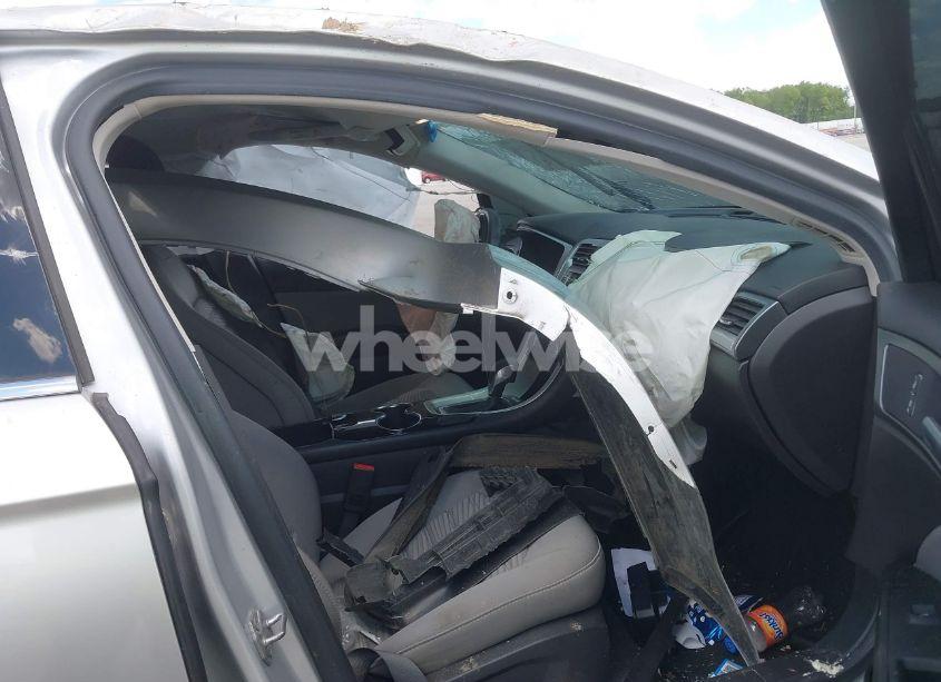 Photo 5 of 2016 Ford Fusion S (VIN 1FA6P0G7XG5129861)