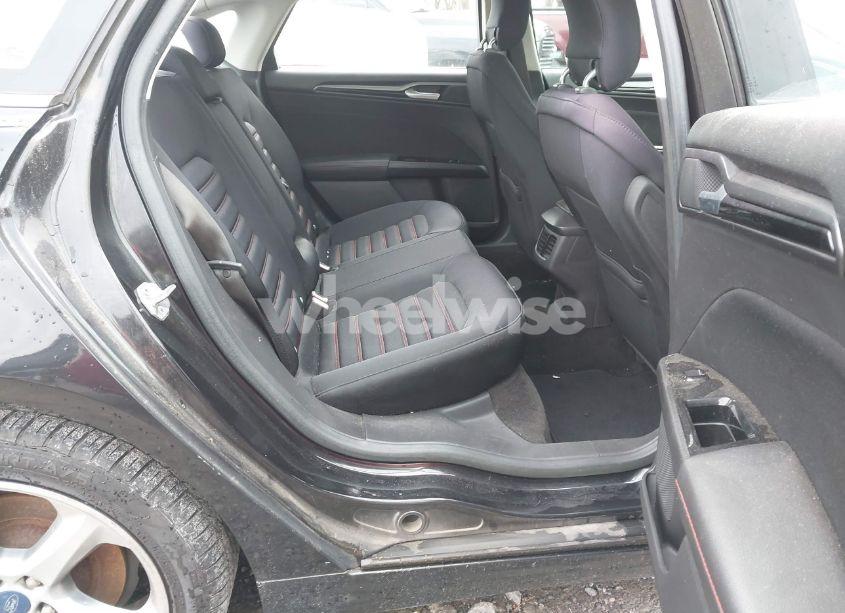 Photo 8 of 2014 Ford Fusion SE (VIN 1FA6P0H70E5353992)