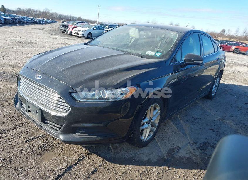 Photo 2 of 2014 Ford Fusion SE (VIN 1FA6P0H70E5360392)
