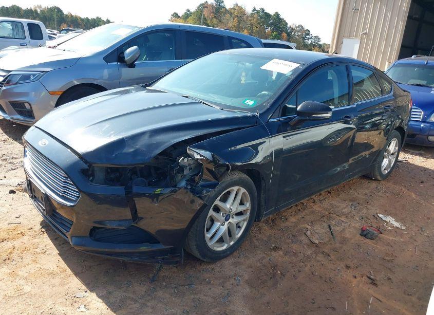 Photo 2 of 2014 Ford Fusion SE (VIN 1FA6P0H70E5373837)