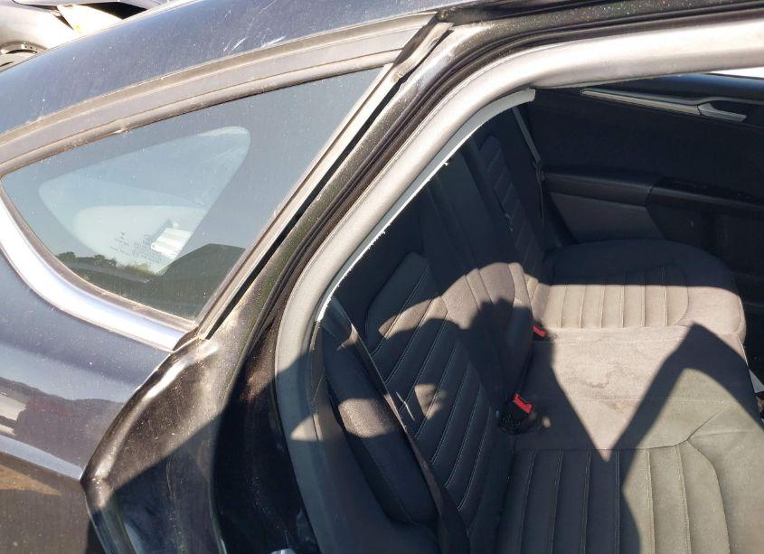 Photo 8 of 2014 Ford Fusion SE (VIN 1FA6P0H70E5373837)