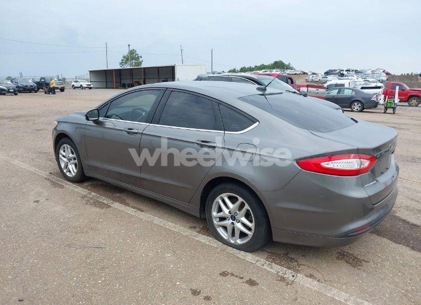Photo 3 of 2014 Ford Fusion SE (VIN 1FA6P0H70E5376866)