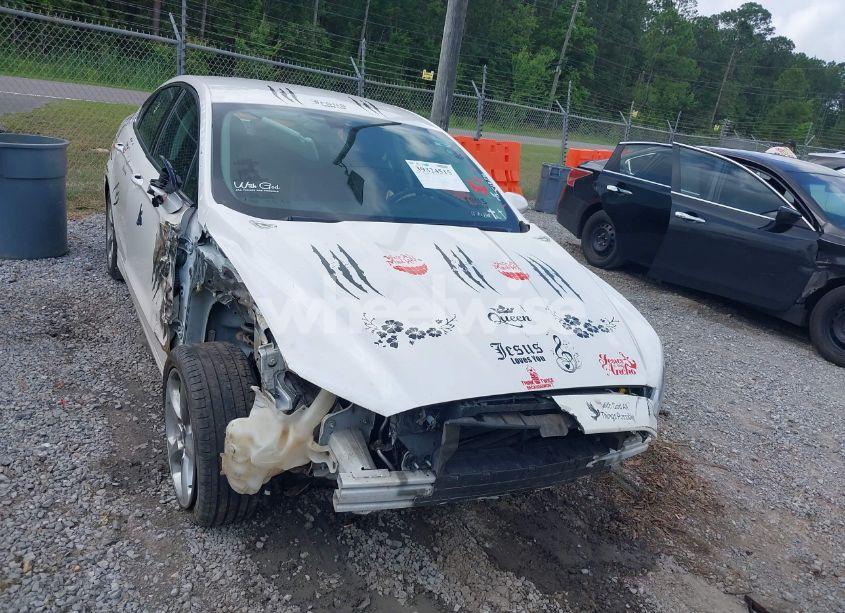 Photo 13 of 2014 Ford Fusion SE (VIN 1FA6P0H70E5397779)