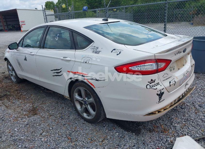 Photo 3 of 2014 Ford Fusion SE (VIN 1FA6P0H70E5397779)