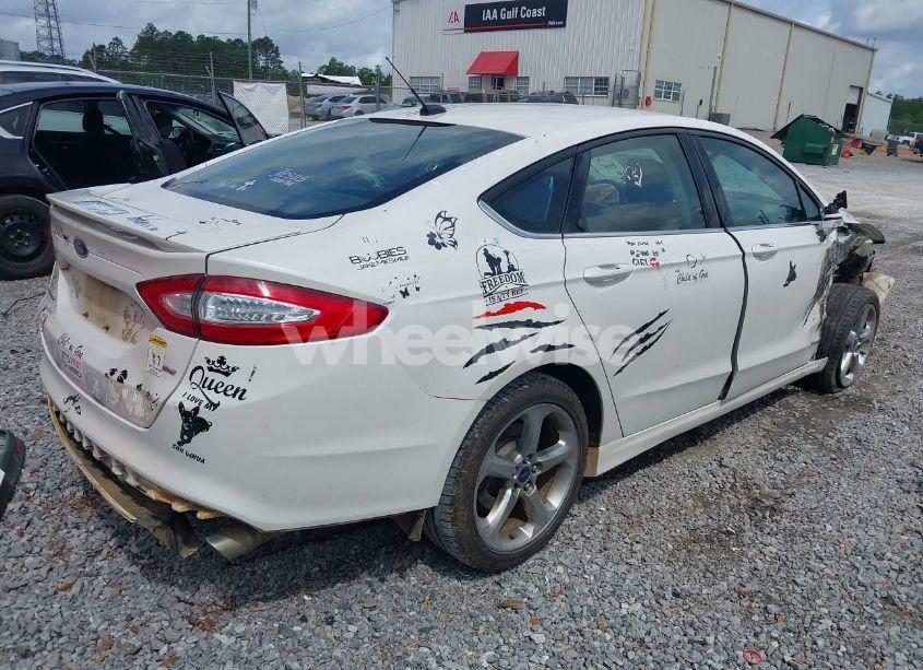 Photo 4 of 2014 Ford Fusion SE (VIN 1FA6P0H70E5397779)