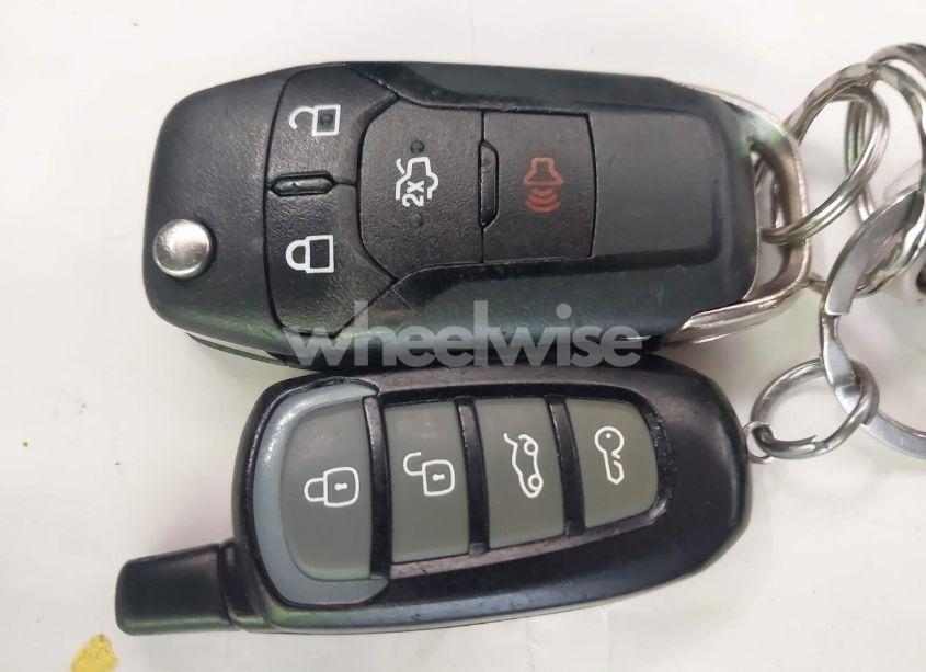 Photo 11 of 2015 Ford Fusion SE (VIN 1FA6P0H70F5105808)