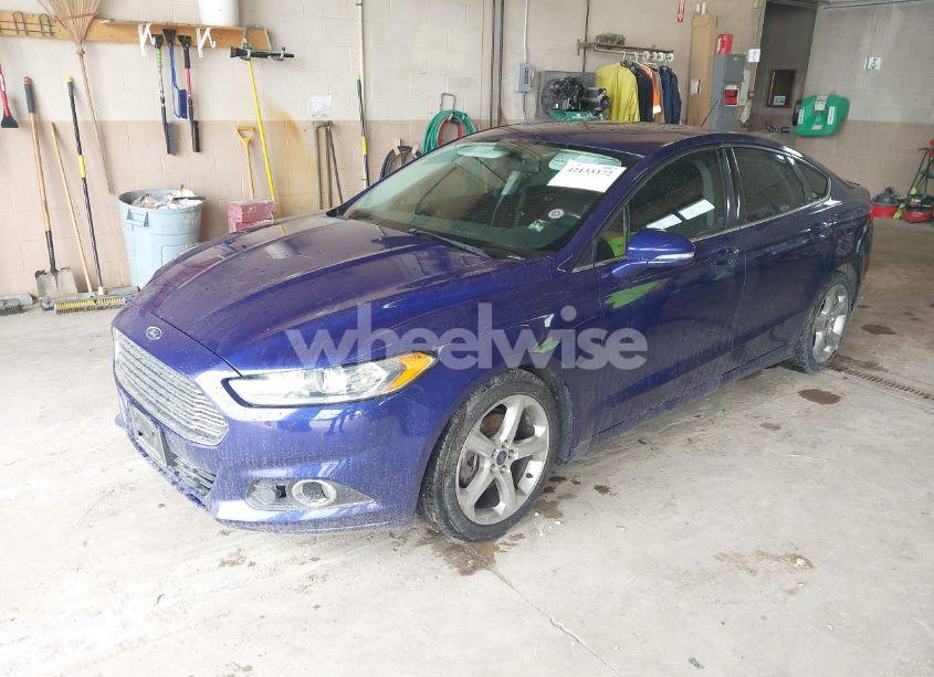 Photo 2 of 2015 Ford Fusion SE (VIN 1FA6P0H70F5105808)
