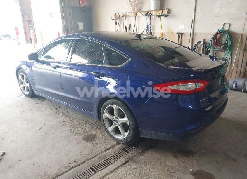 Photo 3 of 2015 Ford Fusion SE (VIN 1FA6P0H70F5105808)