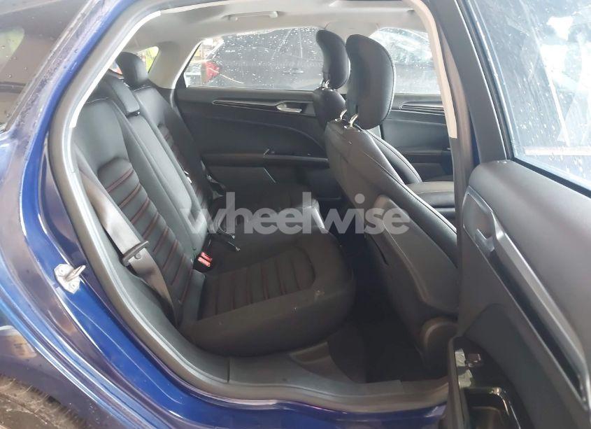 Photo 8 of 2015 Ford Fusion SE (VIN 1FA6P0H70F5105808)