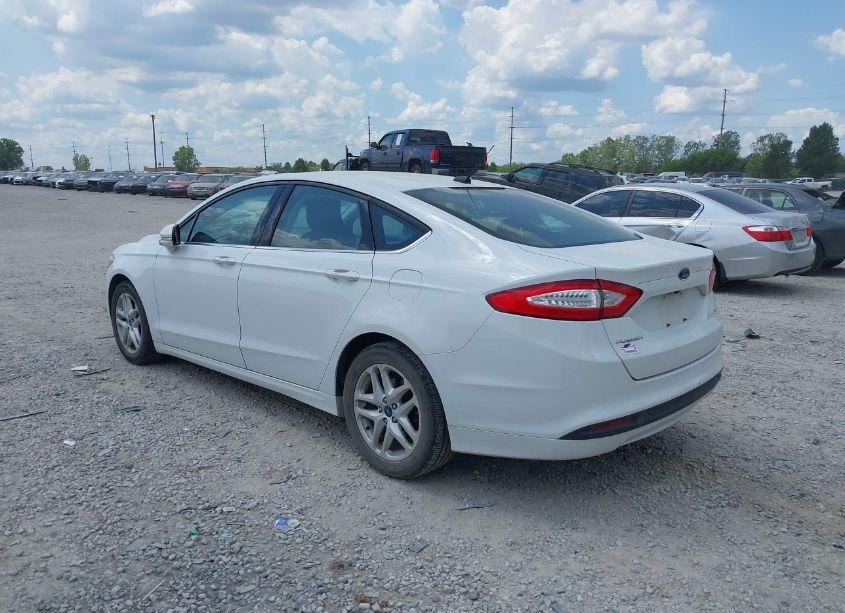Photo 3 of 2015 Ford Fusion SE (VIN 1FA6P0H70F5114802)