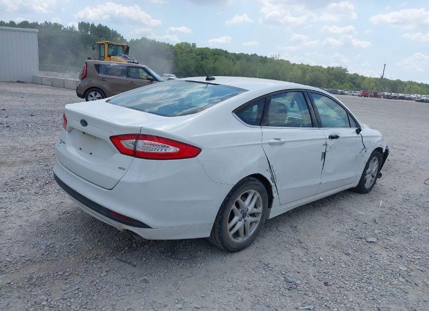 Photo 4 of 2015 Ford Fusion SE (VIN 1FA6P0H70F5114802)