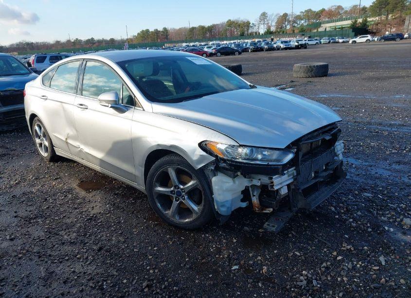 2015 Ford Fusion SE (VIN 1FA6P0H70F5128960) main photo