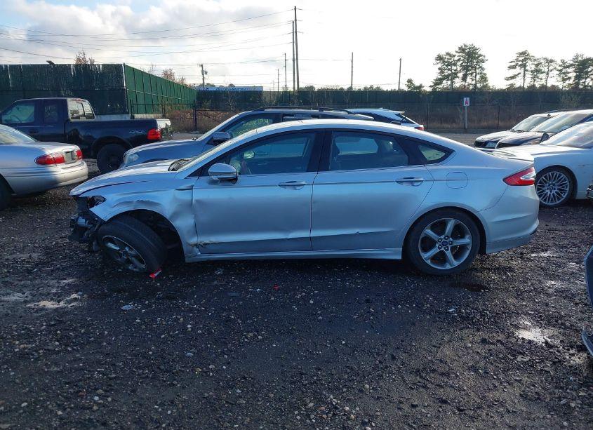 Photo 14 of 2015 Ford Fusion SE (VIN 1FA6P0H70F5128960)