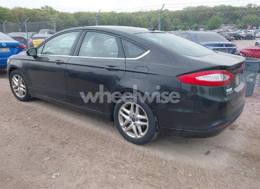 Photo 3 of 2014 Ford Fusion SE (VIN 1FA6P0H71E5371126)