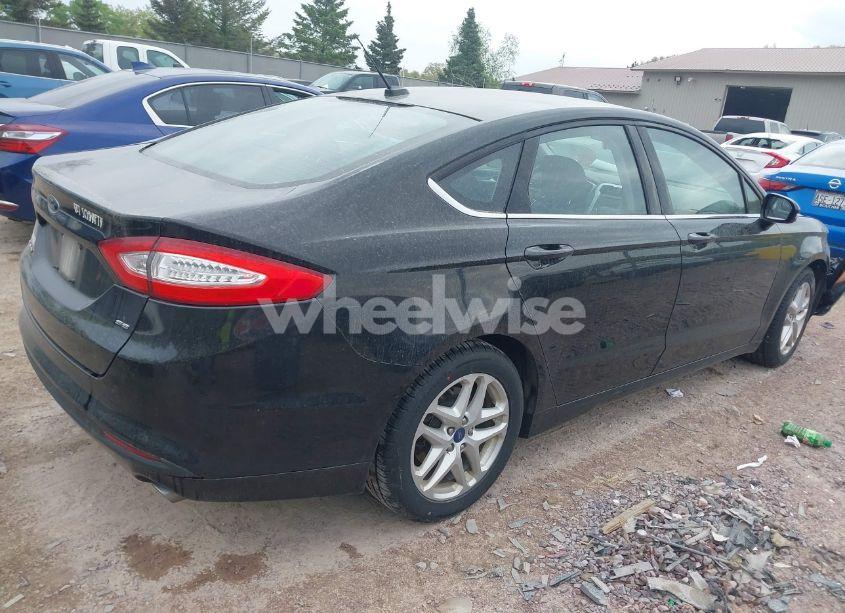 Photo 4 of 2014 Ford Fusion SE (VIN 1FA6P0H71E5371126)