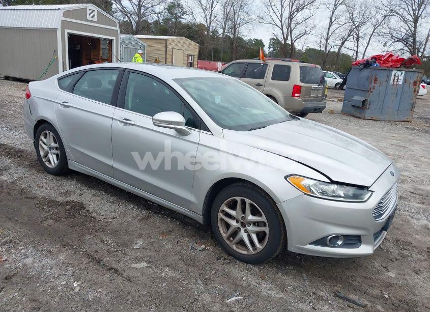 2014 Ford Fusion SE (VIN 1FA6P0H71E5373975) main photo