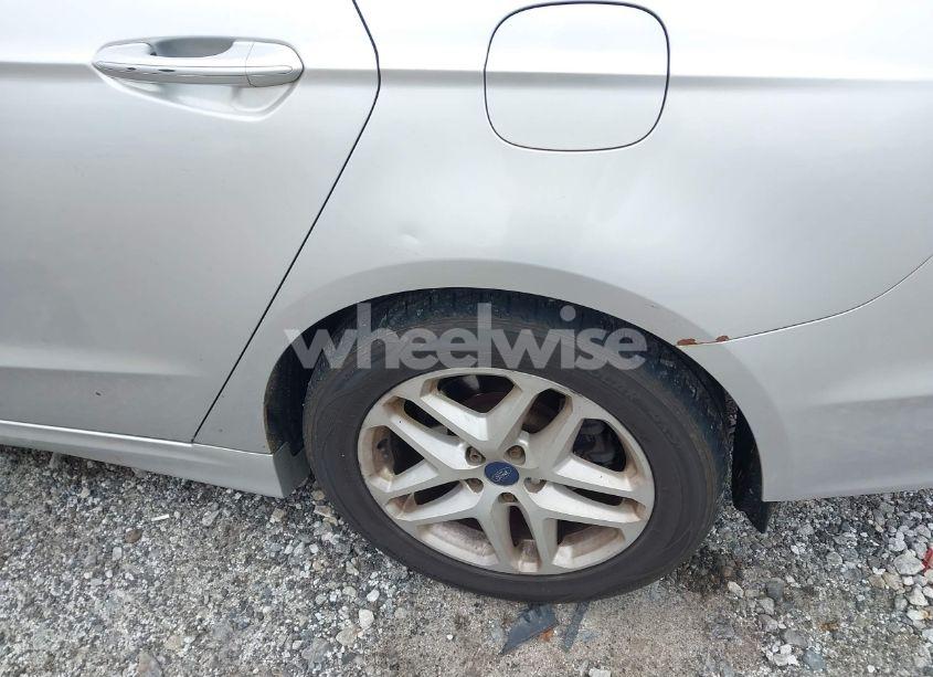 Photo 12 of 2014 Ford Fusion SE (VIN 1FA6P0H71E5373975)