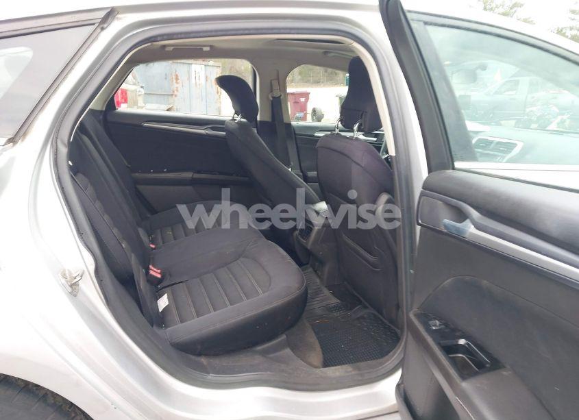 Photo 8 of 2014 Ford Fusion SE (VIN 1FA6P0H71E5373975)