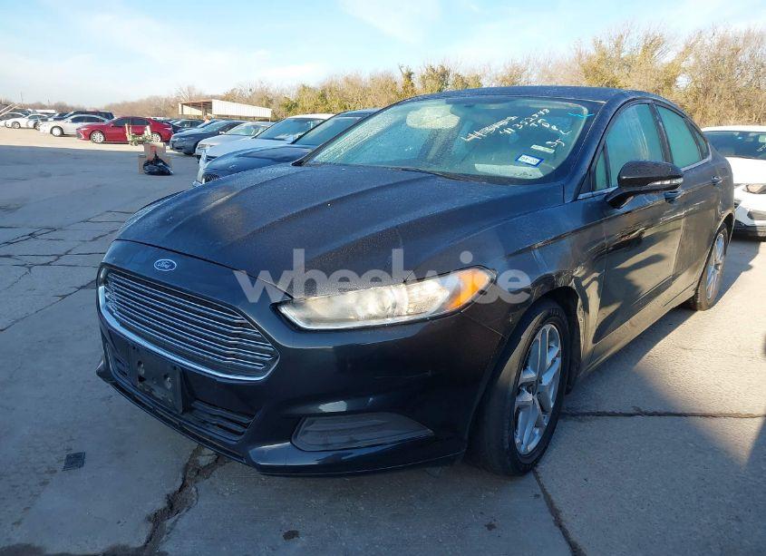 Photo 2 of 2014 Ford Fusion SE (VIN 1FA6P0H71E5377914)