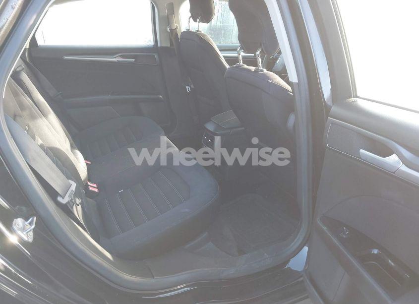 Photo 8 of 2014 Ford Fusion SE (VIN 1FA6P0H71E5377914)