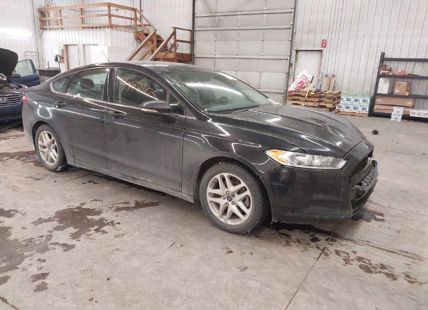 2014 Ford Fusion SE (VIN 1FA6P0H71E5382613) main photo