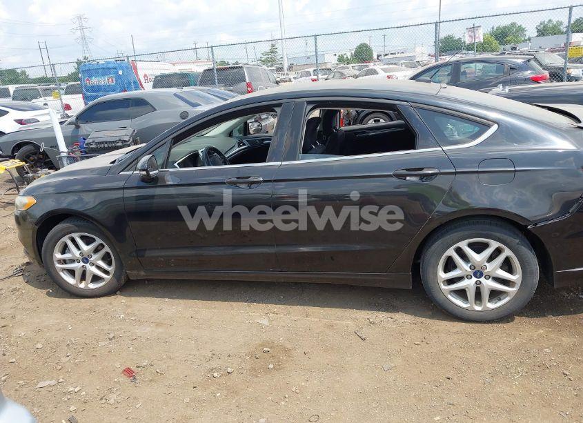 Photo 14 of 2014 Ford Fusion SE (VIN 1FA6P0H71E5401919)