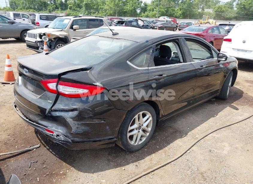 Photo 4 of 2014 Ford Fusion SE (VIN 1FA6P0H71E5401919)