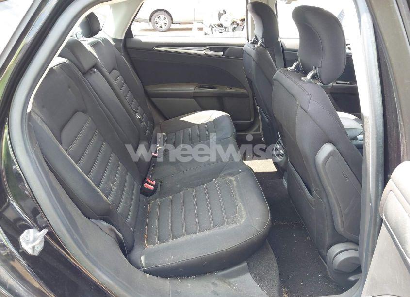 Photo 8 of 2014 Ford Fusion SE (VIN 1FA6P0H71E5401919)