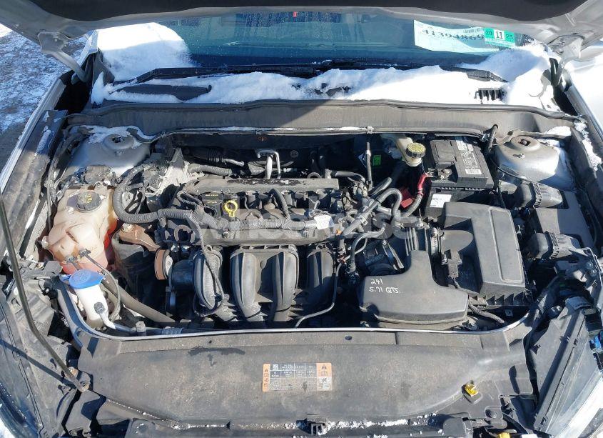 Photo 10 of 2015 Ford Fusion SE (VIN 1FA6P0H71F5104828)