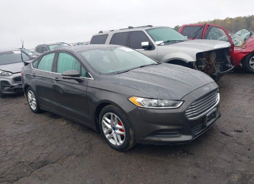2015 Ford Fusion SE (VIN 1FA6P0H71F5106952) main photo