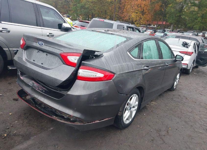 Photo 4 of 2015 Ford Fusion SE (VIN 1FA6P0H71F5106952)