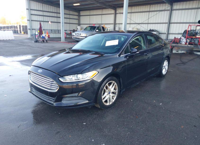 Photo 2 of 2015 Ford Fusion SE (VIN 1FA6P0H71F5107325)