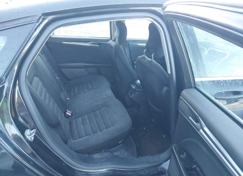 Photo 8 of 2015 Ford Fusion SE (VIN 1FA6P0H71F5107325)