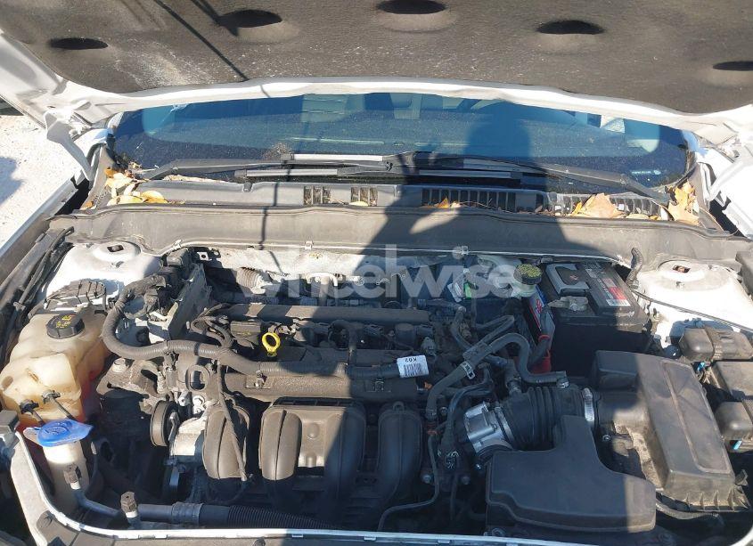 Photo 10 of 2015 Ford Fusion SE (VIN 1FA6P0H71F5115442)