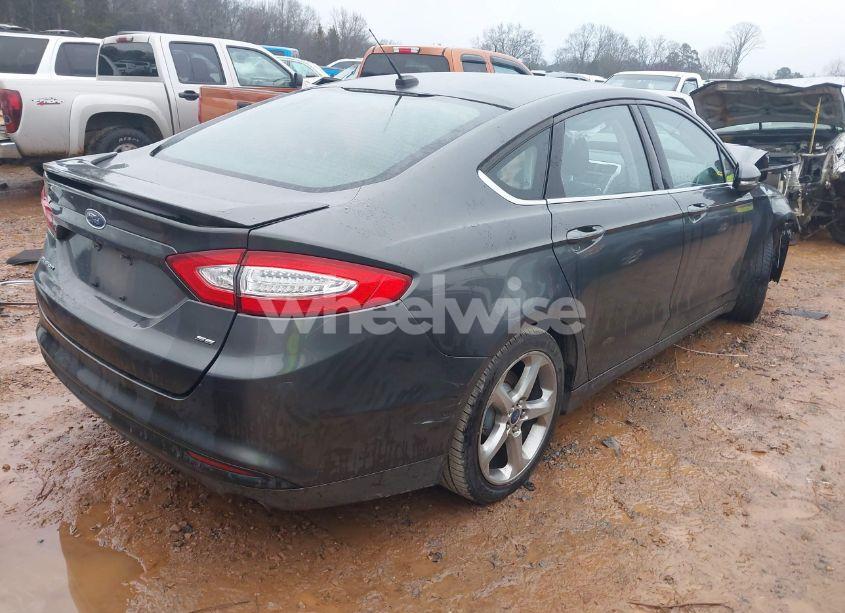 Photo 4 of 2015 Ford Fusion SE (VIN 1FA6P0H71F5117613)