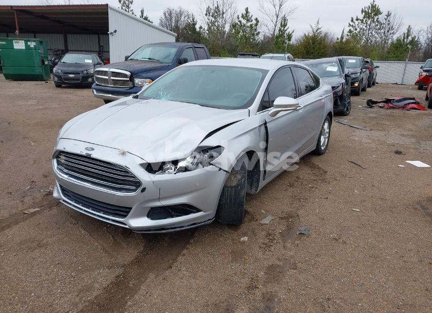 Photo 2 of 2016 Ford Fusion SE (VIN 1FA6P0H71G5106743)