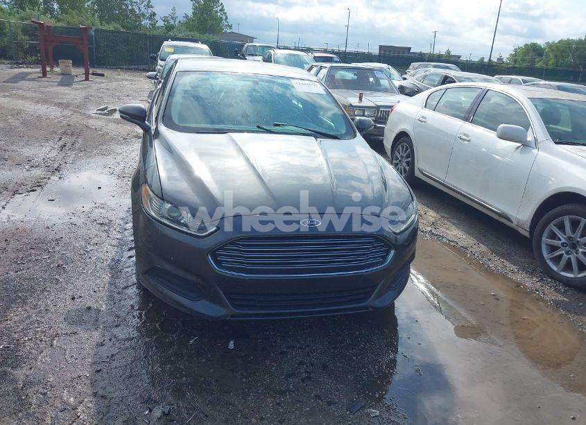 Photo 12 of 2016 Ford Fusion SE (VIN 1FA6P0H71G5110565)