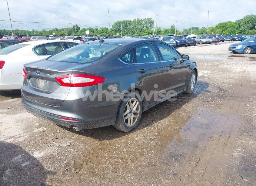 Photo 4 of 2016 Ford Fusion SE (VIN 1FA6P0H71G5110565)